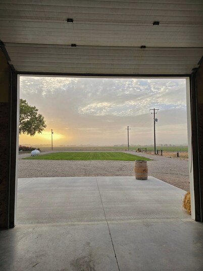 Lovely barn with AC in charming Fruitland, 4 minutes off I84!