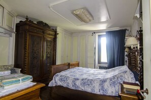 2 Schlafzimmer, Bügeleisen/Bügelbrett, Bettwäsche