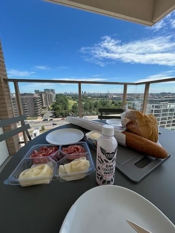 2 bedrooms, Internet