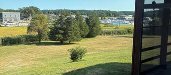 Winter deal!  Charming 3-bedroom house on one floor in Essex