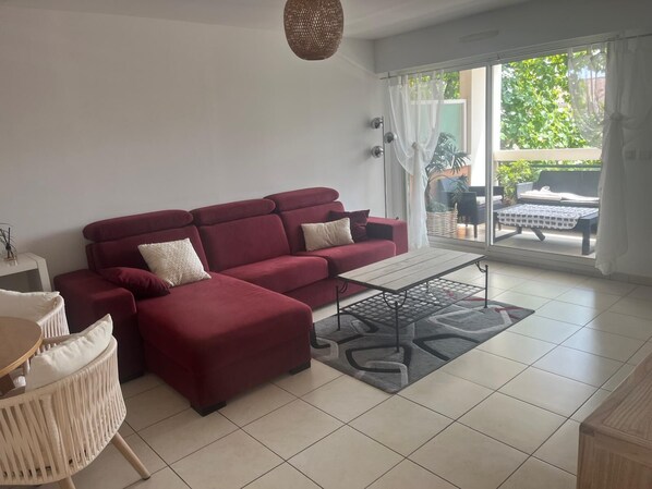 Living area - CANNES Croix des Gardes 2P Grande Terrasse Piscine Parc (Cannes)