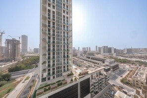 Internet - JVC Studio for 2 People With City Views (Dubai)