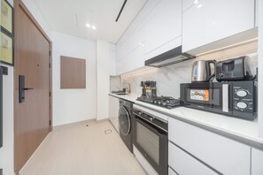 Studio - JVC Studio for 2 People With City Views (Dubai)