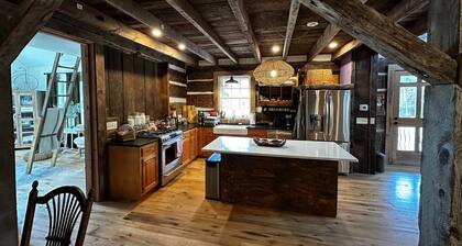 Cozy Oak & Ember Lodge