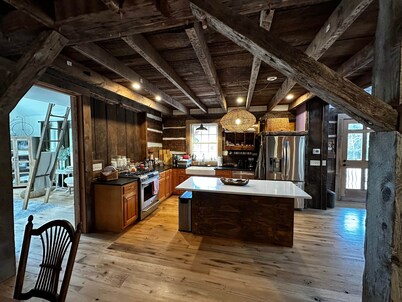 Cozy Oak & Ember Lodge