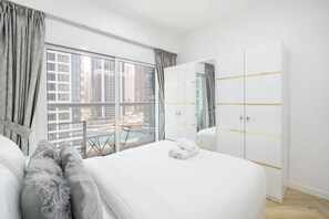 House | 2 bedrooms, Internet - JLT Apartment Sleeps 4 in Central Location (Dubai)