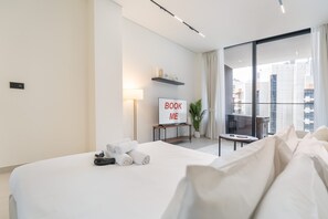 Room - Business Bay Studio With Private Jacuzzi (Dubai)