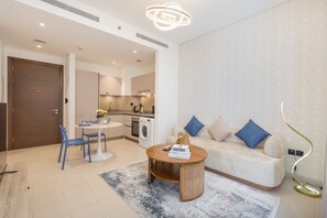 Apartment | 1 bedroom, Internet - Cosy 1 Bedroom in MBR City Sleeps 2 With Balcony (Dubai)