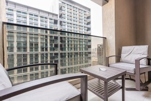 Apartment | 1 bedroom, Internet - JVC Apartment Sleeps 2 With Pool Gym (Dubai)