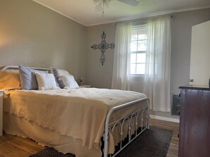 3 Schlafzimmer, Bügeleisen/Bügelbrett, kostenloses WLAN, Bettwäsche