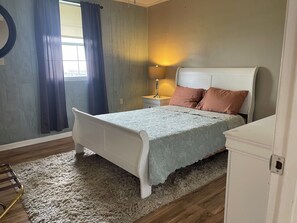 3 habitaciones, tabla de planchar con plancha y wifi gratis 