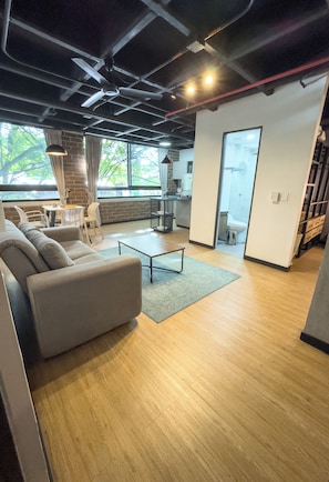 Superior Apartment (302) | In-room safe, iron/ironing board, free WiFi