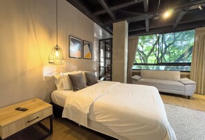 Superior Apartment (301) | In-room safe, iron/ironing board, free WiFi - Be Together By Roots Rentals (Medellín)