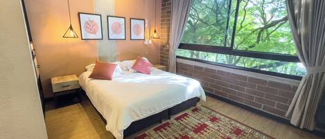 Standardzimmer (402) | Zimmersafe, Bügeleisen/Bügelbrett, kostenloses WLAN