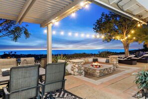 Outdoor dining - Balboa Vista - Ocean Views, Hot Tub, Fire Pit & Outdoor Entertaining (San Clemente)