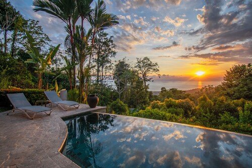 Stunning 3 bedrooms ocean view luxury villa