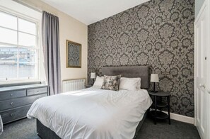 1 soverom, strykejern/-brett, wi-fi (inkludert) og sengetøy