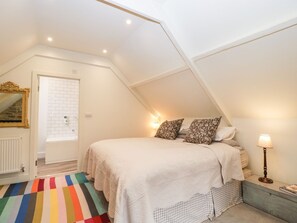 1 bedroom, individually decorated, individually furnished, free WiFi