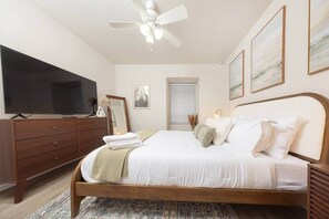 5 bedrooms, desk, iron/ironing board, travel cot