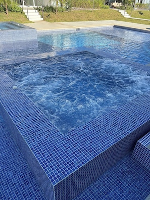 Udendørs pool
