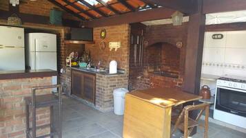 Micro-ondas, fogão, cooktop