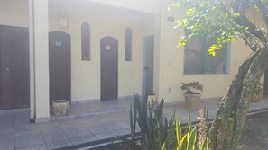 Exterior detail - Itacuruçá. For families and groups of friends with a backyard for children (Mangaratiba)