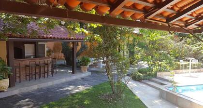 Itacuruçá. For families and groups of friends with a backyard for children