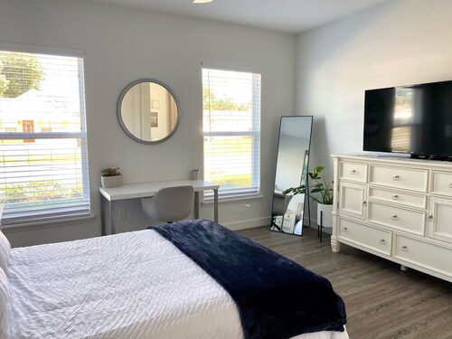 Cozy, Private, Modern 1BD/1BA Apt in College Park Home. Pet Friendly!