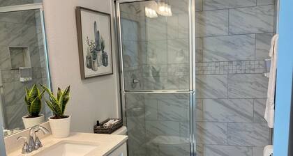 Cozy, Private, Modern 1BD/1BA Apt in College Park Home. Pet Friendly!
