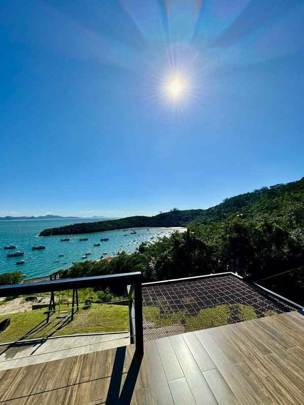 Classic-Chalet, Meerblick | Terrasse/Patio