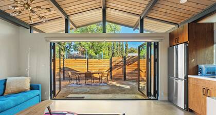 Bright, Modern 1BR ADU in Claremont with Seamless Indoor-Outdoor Living