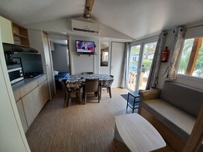 Smart TV, foosball, table tennis