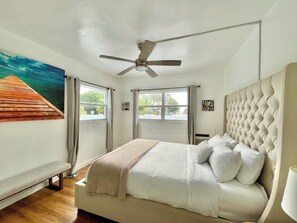 1 chambre, fer et planche à repasser, lit parapluie, Wi-Fi gratuit