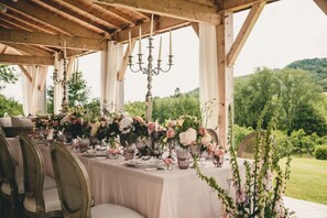 Espace banquet en plein air