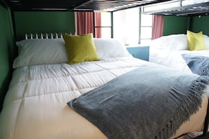 3 Schlafzimmer, Bügeleisen/Bügelbrett, WLAN, Bettwäsche