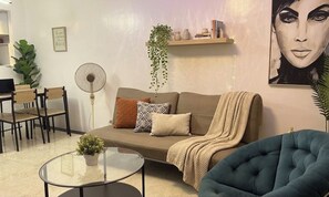 Villa, 2 chambres, accessible aux personnes à mobilité réduite, piscine privée | Salle de séjour