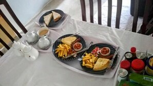 Breakfast meal - Quest at Cape Maclear (Cape Maclear)