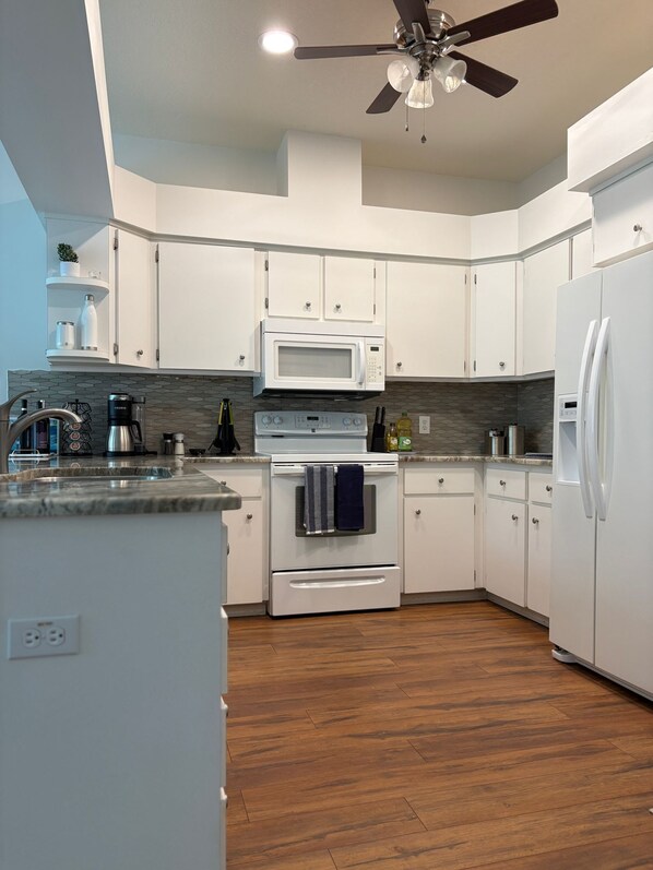 Microwave, oven, stovetop, dishwasher