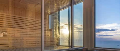 Apartment, 1 Bedroom, Accessible, Smoking | Spa