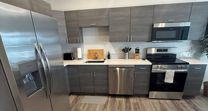 Brand new construction, stylish 3BR/2BA apartment in Laramie 1 blk from campus