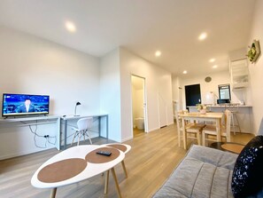 Apartment, 2 Bedrooms, Balcony, Garden View | Living room - New Townhouse With View - Walking to Botany Center (Auckland)