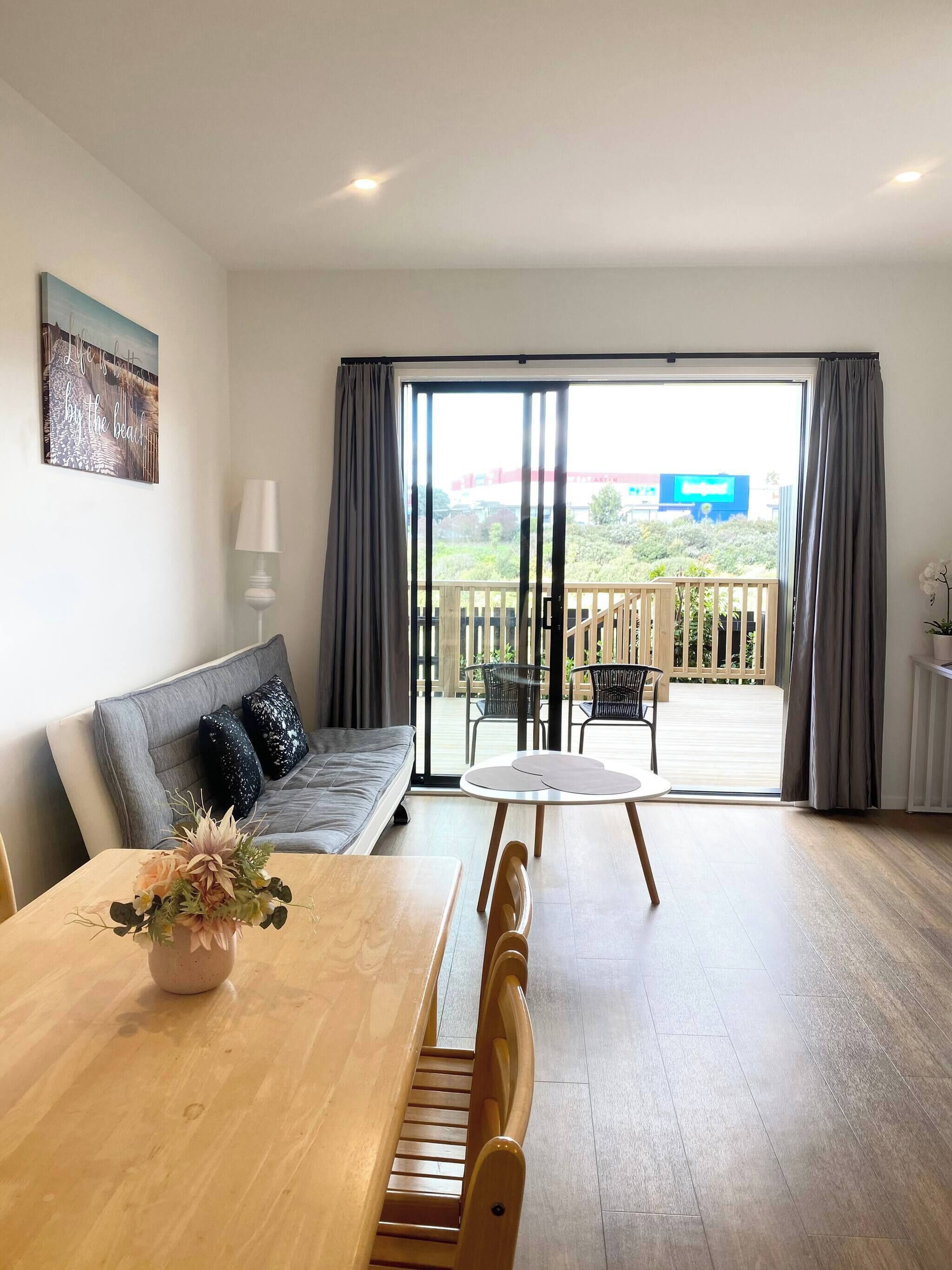 Apartment, 2 Bedrooms, Balcony, Garden View | Living room