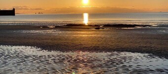 Luxury Seaview Gated Penthouse- Near Edinburgh.