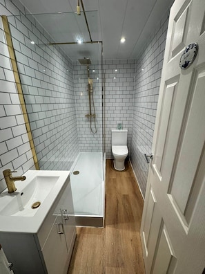 Hair dryer - The Lang Toun Bothy - by the Sea & Near Edinburgh (Kirkcaldy)