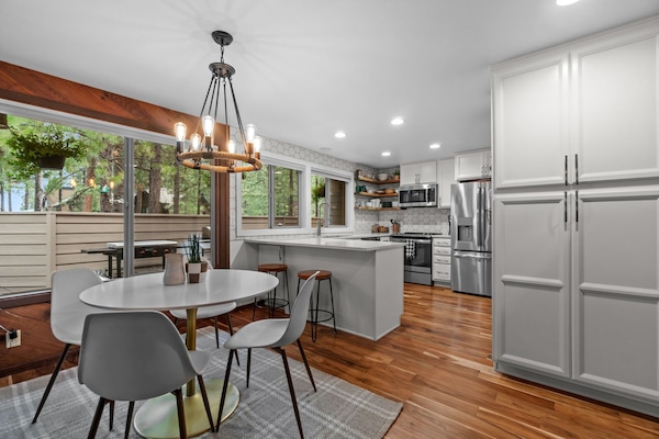 Microondas, horno, placa de cocina, lavavajillas