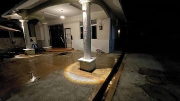 House, 3 Bedrooms, Accessible, Smoking | Property entrance