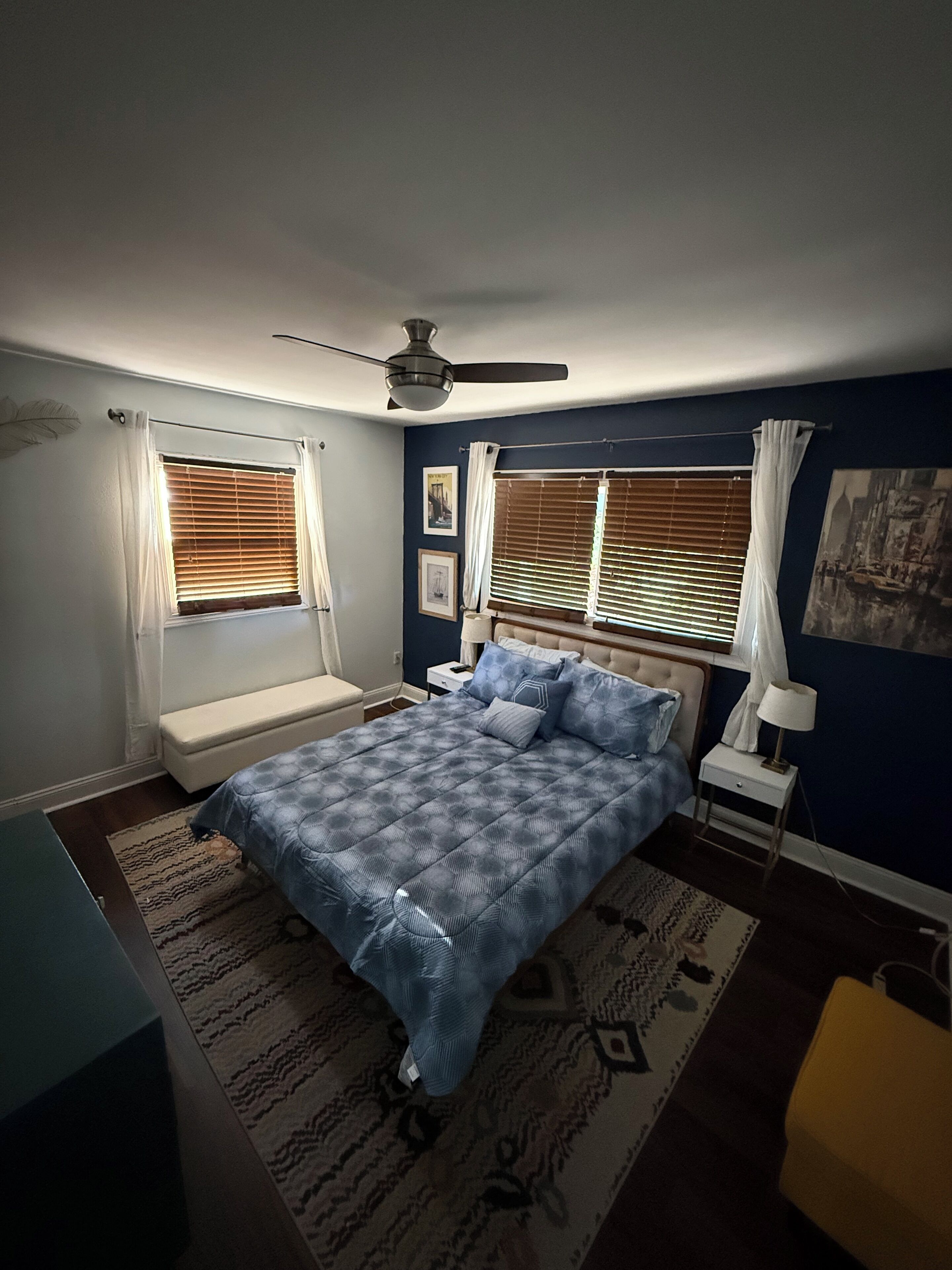 2 chambres, fer et planche à repasser, Wi-Fi gratuit, draps fournis