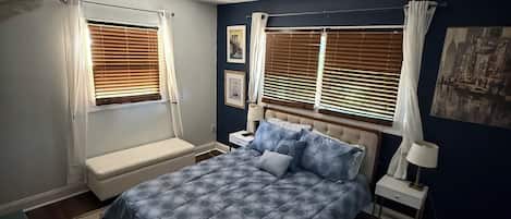 Iron/ironing board, Internet, bed sheets