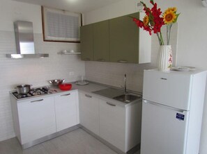 Appartement, 2 chambres, balcon, vue océan | Intérieur