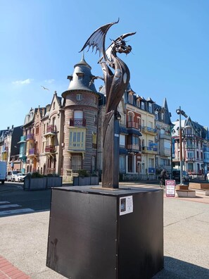 Imagen sin descripción, 4 de 17, botón